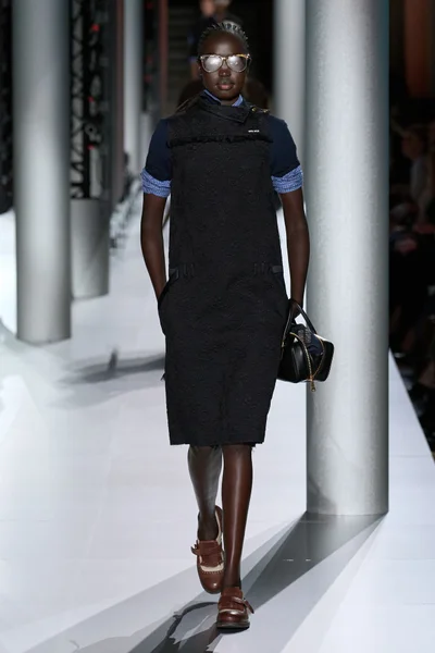 Look 55